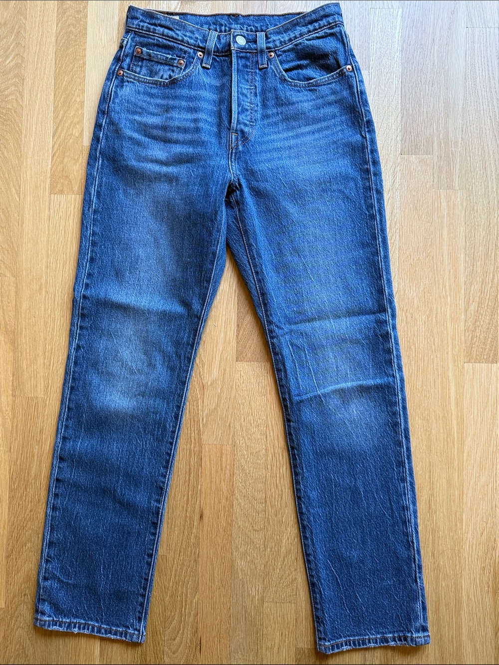 Levi's Women's Straight Leg Jeans - Indigo Blue Wash